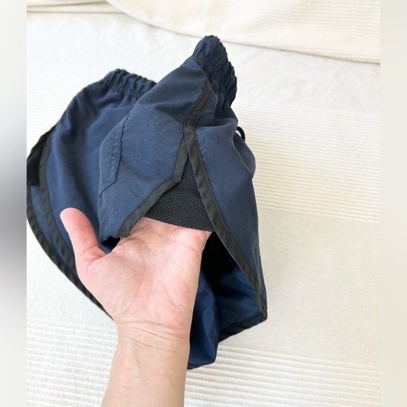 ASOS Mesh lined Trainer / Swim Shorts - Picture 5 of 10